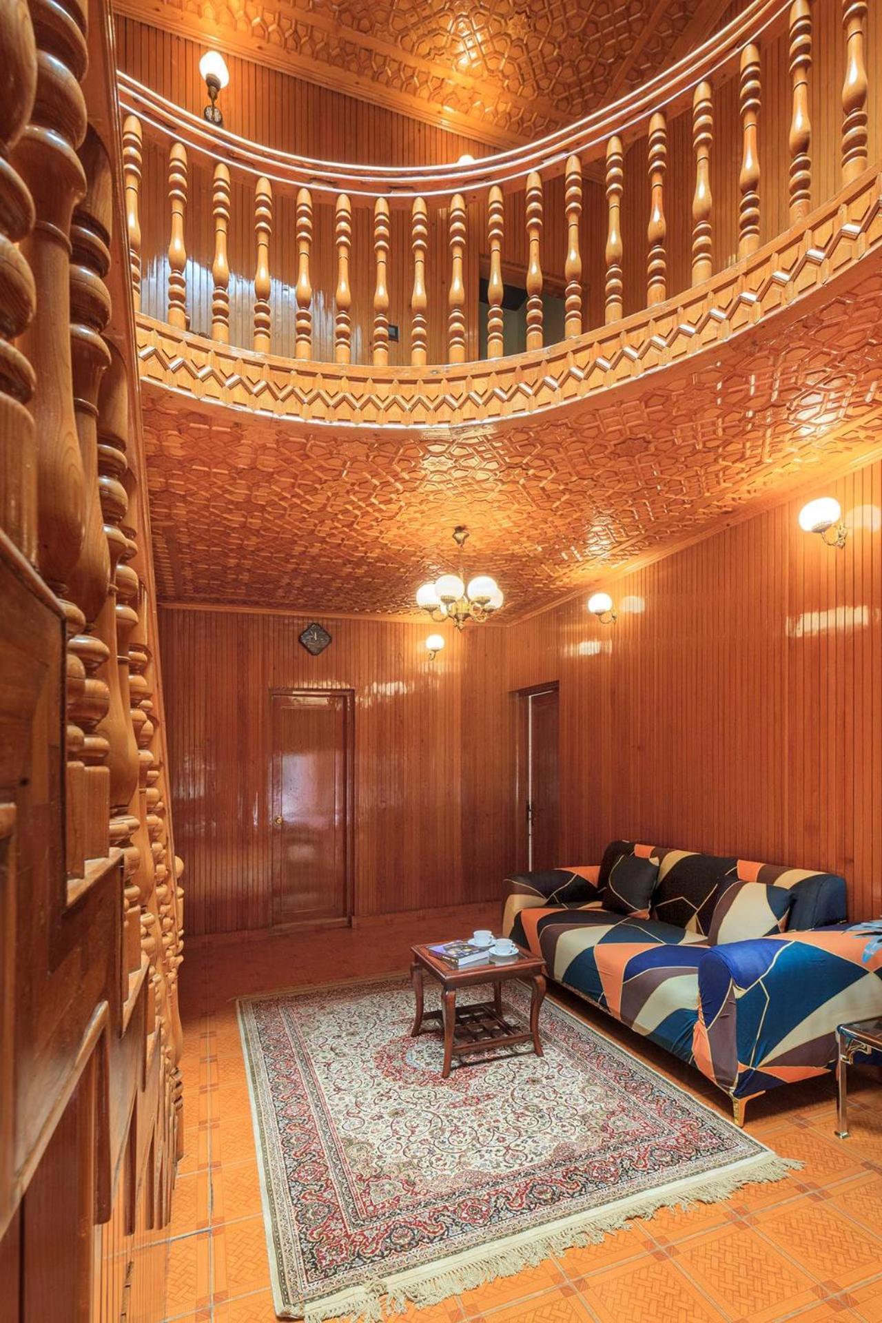 Stayvista At Pinewood Villa - Pet Friendly Villa With Lawn & Pool Table Srīnagar Exterior foto